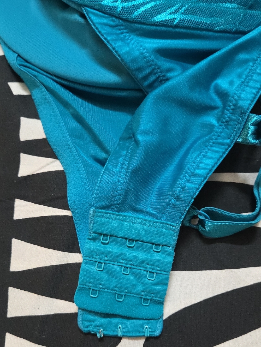 Maidenform 38D Teal MESH Underwire Bra, Lined & No Padding - Picture 4 of 5